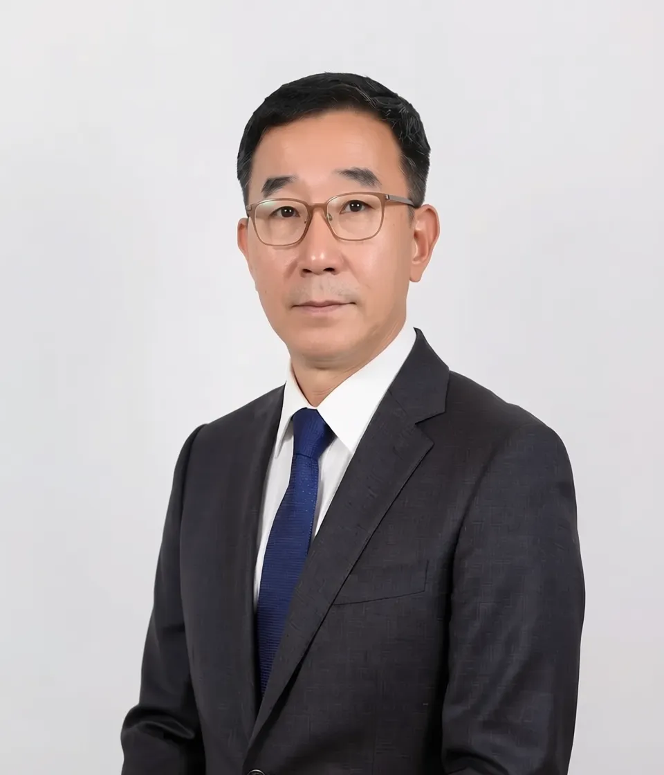 Portrait of Dr. Kwang-hyun Yoon, Ph.D.